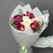 Букет «Время года» с сезонными цветами 1