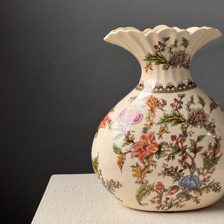 Винтажная ваза для цветов Фарфор