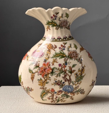 Винтажная ваза для цветов Фарфор