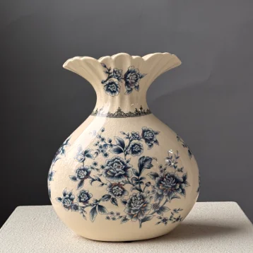 Винтажная ваза для цветов Фарфор 03.