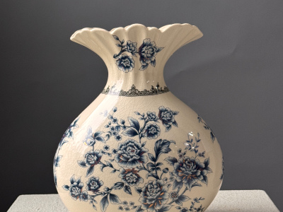 Винтажная ваза для цветов Фарфор 03.