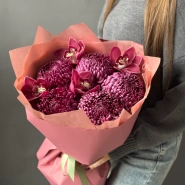 Букет: хризантема Бигуди и орхидеи 0