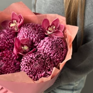 Букет: хризантема Бигуди и орхидеи 2