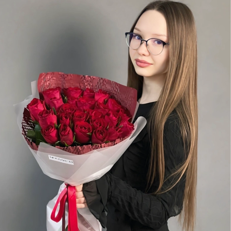 Красные розы Кения 25