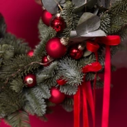 Новогодний венок из еловых веток 2