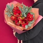 Зимний букет с амариллисами 4