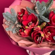 Зимний букет с амариллисами 3