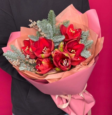 Зимний букет с амариллисами