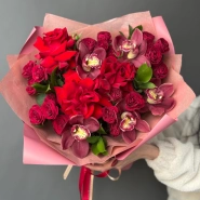 Букет с розами и орхидеями 2