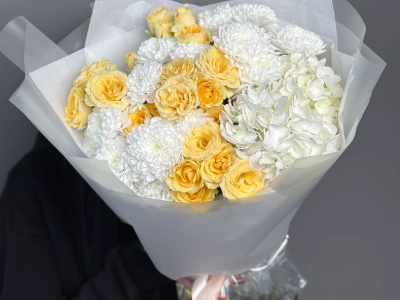 Букет «Sunrise» с кустовыми розами Solinero