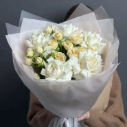 Букет &laquo;Нежный&raquo; с розами 2