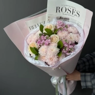 ГИГАНТ с хризантемой и розами 1