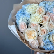 Кремовый букет с пионовидными розами  4