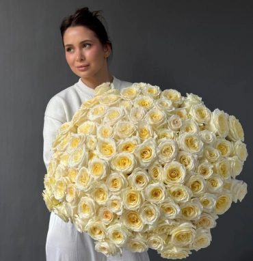 101 Ароматная роза Candelight