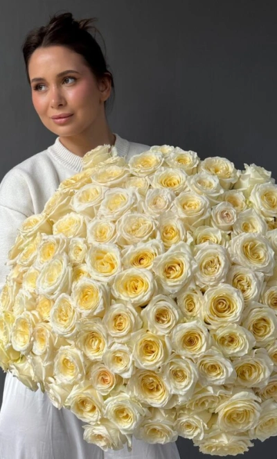 101 Ароматная роза Candelight