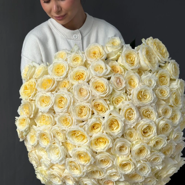 101 Ароматная роза Candelight