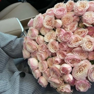 Монобукет с кустовыми розами Tendresse 1