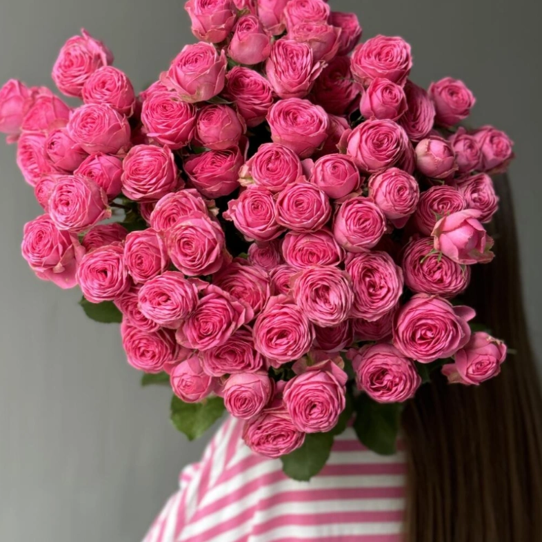 Кустовые розы Джезель в монобукете