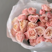 Нежный букет из кустовых роз🤍 4