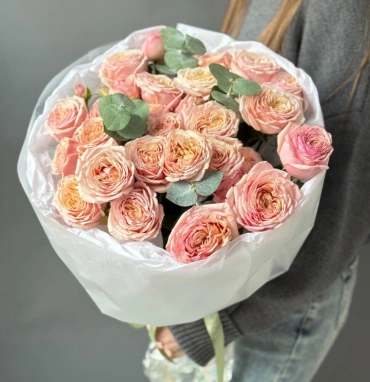 Пионовидные кустовые розы Tendresse