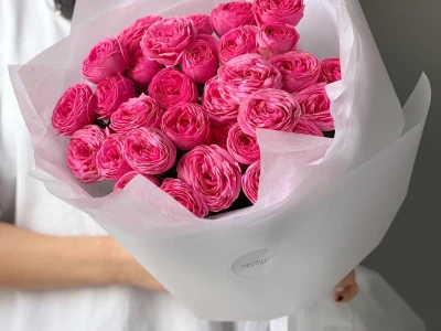 Моно из кустовых роз 7