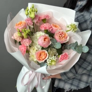 Авторская флористика &laquo;Персик&raquo; | необычный букет 0