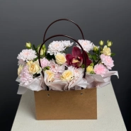 Композиция с кустовой розой 1