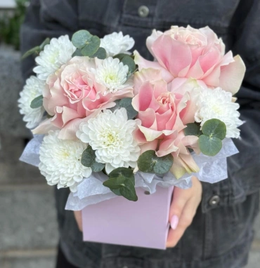 Сумочка с французскими розами «С Днем рождения!» + открытка в подарок 🎁