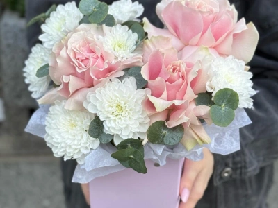 Сумочка с французскими розами «С Днем рождения!» + открытка в подарок 🎁