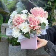 Сумочка с французскими розами &laquo;С Днем рождения!&raquo; + открытка в подарок 🎁 3