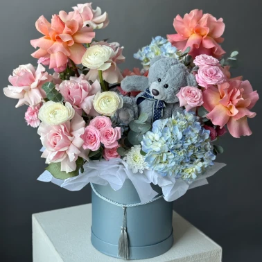 Композиция в коробке с мишкой 