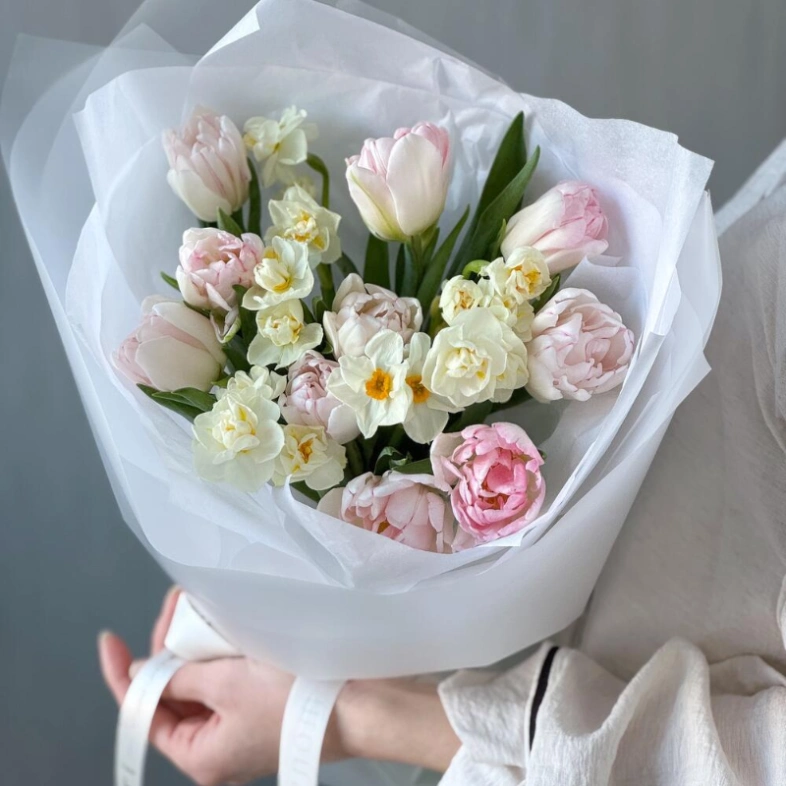 Тюльпаны и нарциссы