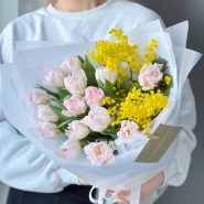 Тюльпаны и мимоза 0