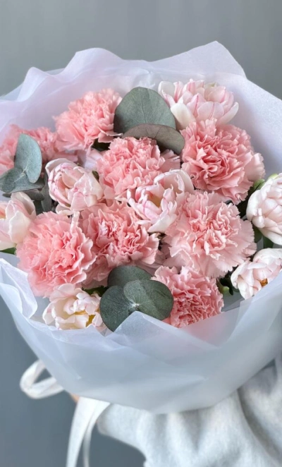 Зефирные тюльпаны и диантусы