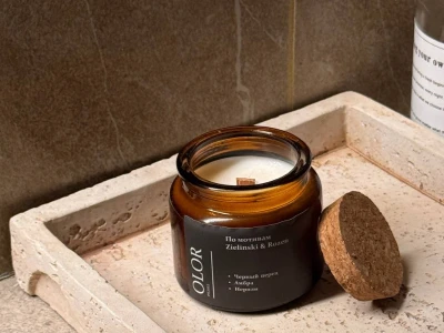 Ароматическая свеча ручной работы «По мотивам Zielinski Rozen» 100 мл