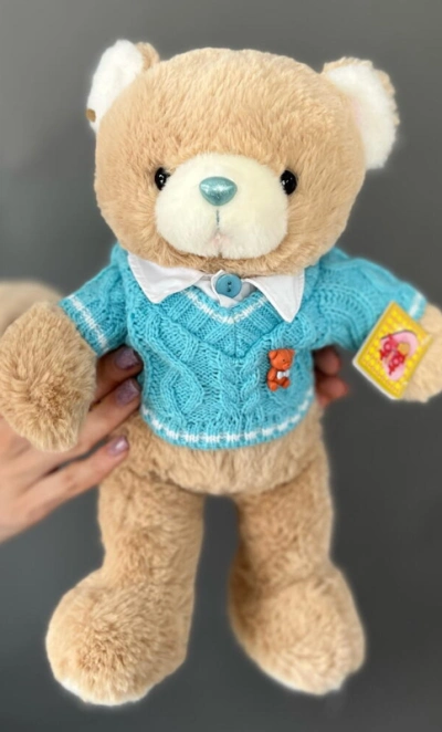 Игрушка уютный мишка в свитере