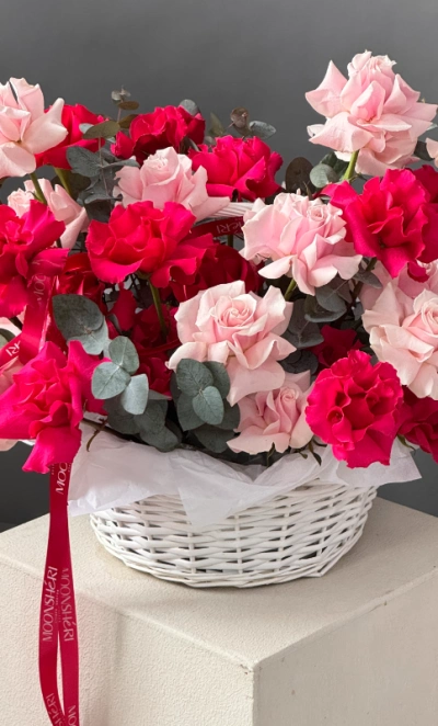 Корзина французских роз «WOW» 35 роз