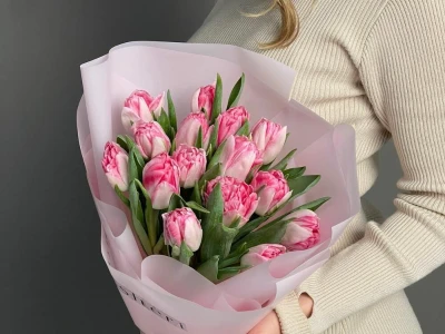 Букет с шикарными тюльпанами 15 шт