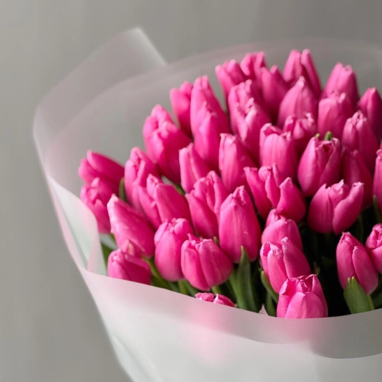 Роскошное моно из розовых тюльпанов