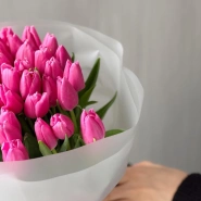 Роскошное моно из розовых тюльпанов 3