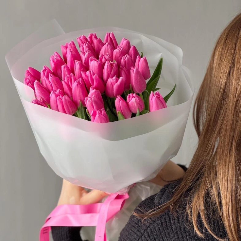 Роскошное моно из розовых тюльпанов