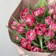 Монобукет из ярко розовых тюльпанов 25 2