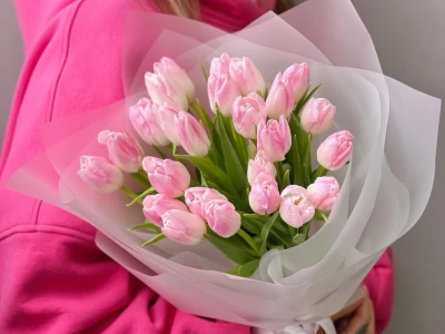 Нежно розовые тюльпаны 25