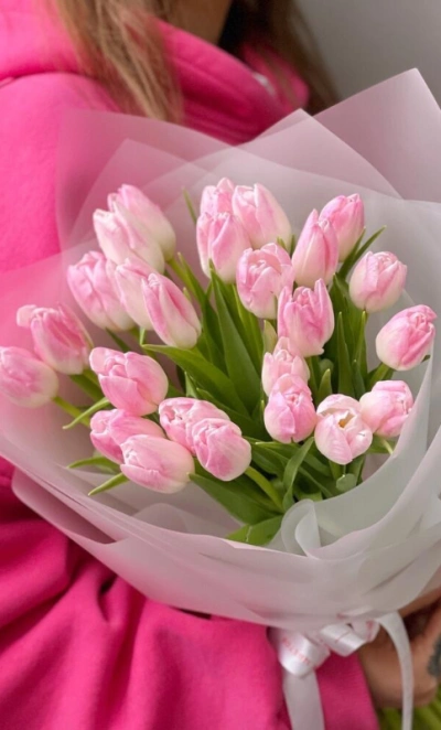 Нежно розовые тюльпаны 25