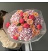 Букет «Coral Charm» | пион-кустовая роза Джульетта - гортензия