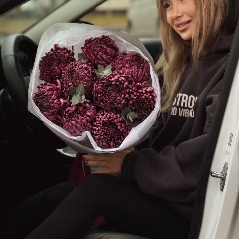 Авторское моно из сезонной хризантемы «Бигуди» 2