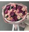 Сборный букет с сезонными хризантемами и кустовыми розами 1