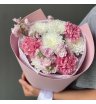 Нежный стойкий букет хризантема, диантус, маттиола 1
